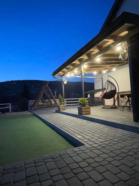 Night, Seating area, On site