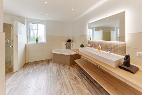 Nur 10 Gehminuten vom Europapark & Rulantica - W9 Apartment in Rust