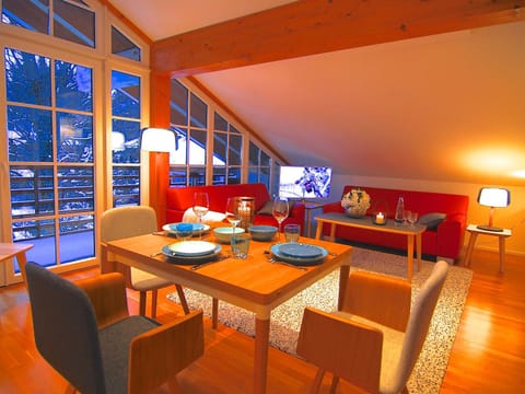 Staff, Living room, Photo of the whole room, Seating area