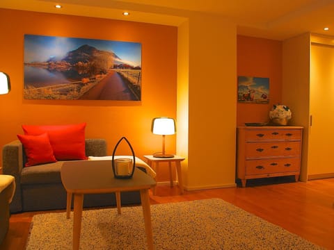 Living room, Photo of the whole room, Seating area