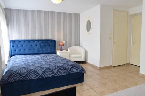 A Modern Bright Studio In The Center Of Kastoria Apartment in North Macedonia