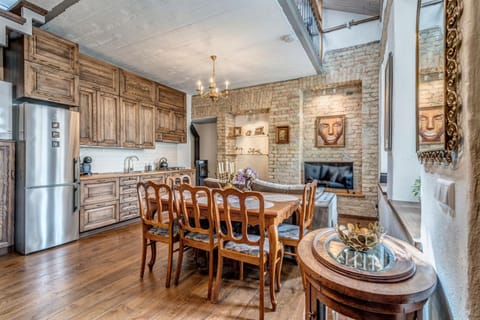 TV and multimedia, Kitchen or kitchenette, Living room, Dining area