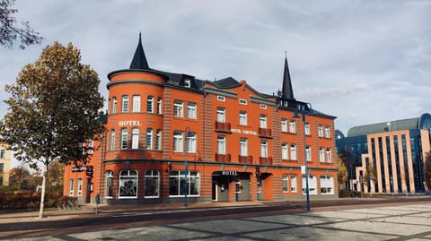 Property building, Location