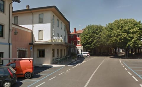 Property building, Neighbourhood, Street view