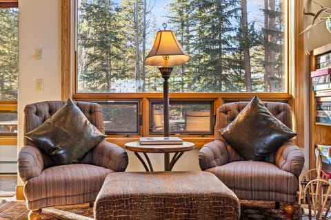 Boulder Ridge Lodge: Huge Ski-In Home w/ 20 Beds House in Breckenridge