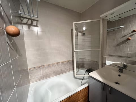 Résidence Saint Jacques B - Appartement fonctionnel · Proche des pistes et des commerces · Vue pistes MAE-3679 Apartment in Mâcot-la-Plagne