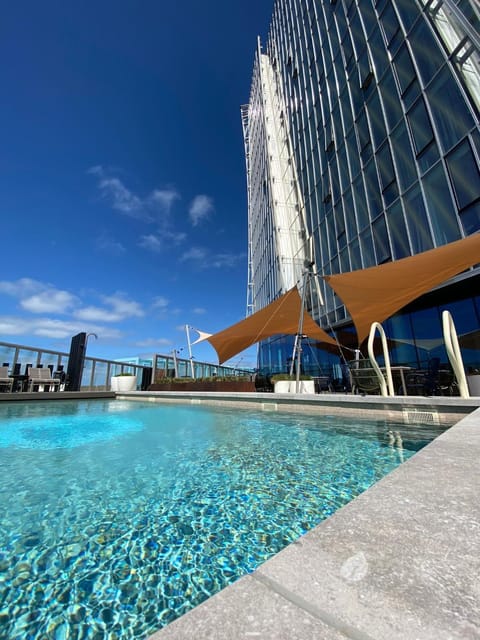 Swimming pool, Swimming pool