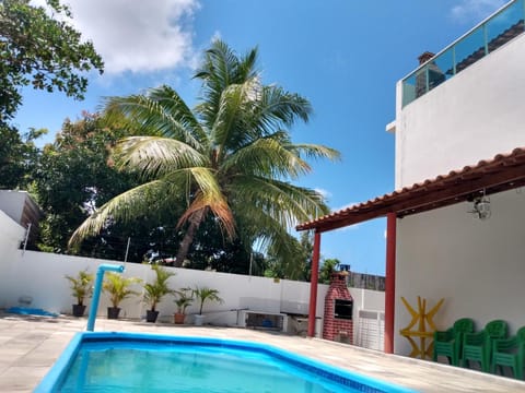 Property building, Day, People, BBQ facilities, Food and drinks, On site, Pets, Pool view, Swimming pool, Entertainment, Family