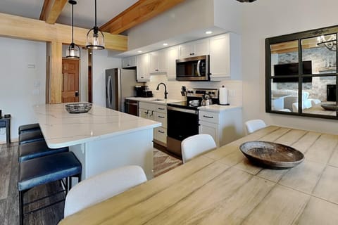 Timberline Condominiums 3 Bedroom Premier Unit B1A House in Snowmass Village