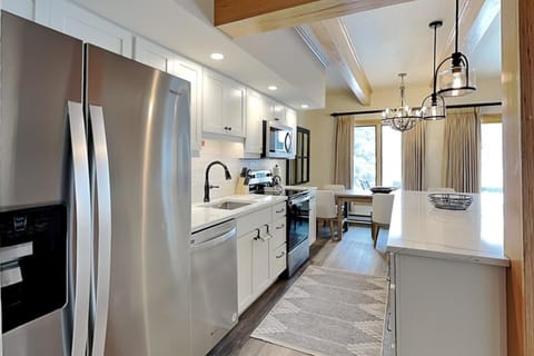 Timberline Condominiums 3 Bedroom Premier Unit B1A House in Snowmass Village