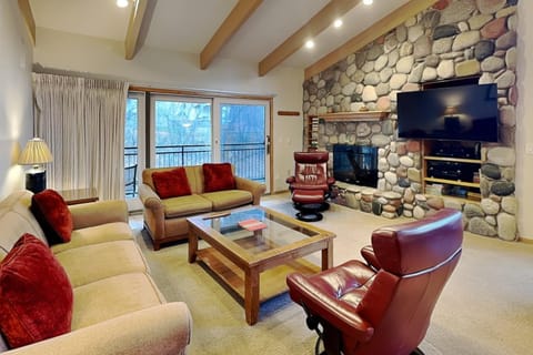 Timberline Condominiums 2 Bedroom plus Loft 3 Bath Deluxe Unit C3E House in Snowmass Village