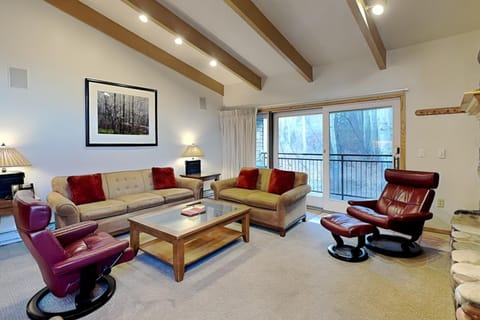 Timberline Condominiums 2 Bedroom plus Loft 3 Bath Deluxe Unit C3E House in Snowmass Village