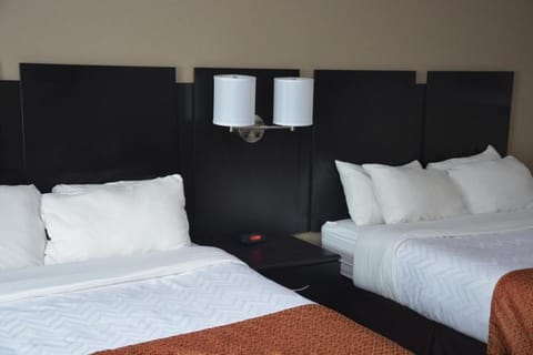 Roosevelt Inn & Suites Hotel in Watford City