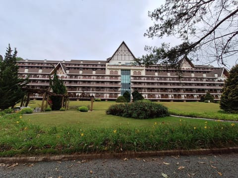 Facade/entrance, Garden view