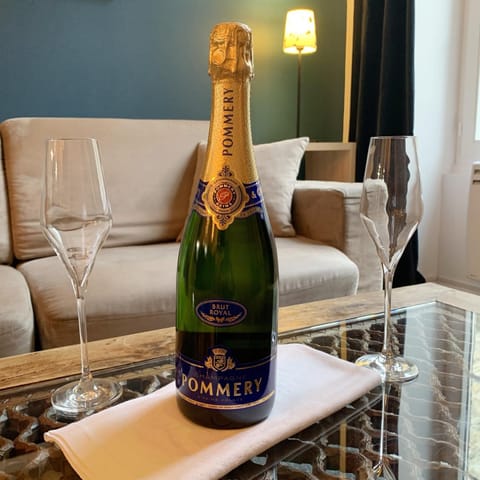 Suite Cosy Flat - Hyper-Centre avec sauna privatif Apartment in Île-de-France