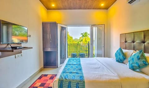 Bed, Bedroom
