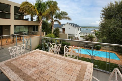 View (from property/room), Balcony/Terrace, Pool view