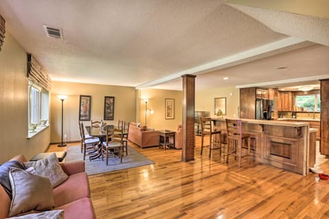 Charming Tallahassee Family Hideaway 5 Mi to FSU! House in Tallahassee