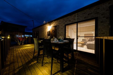 Patio, Night, Balcony/Terrace
