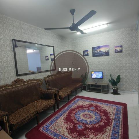 TV and multimedia, Living room, Seating area, fireplace