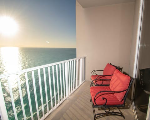 Tidewater Beach Resort 2BD, 3BATH, and Ocean View Apartment hotel in Panama City Beach