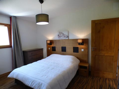 Appartement spacieux 3 pièces Les Saisies, 8 pers, accès piscine - FR-1-594-71 Apartment in Villard-sur-Doron