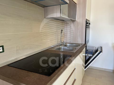 Kitchen or kitchenette, pet friendly, stove