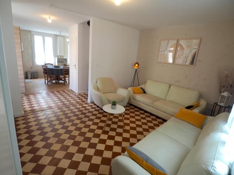 L'Amboisienne, Au pays des châteaux House in Amboise