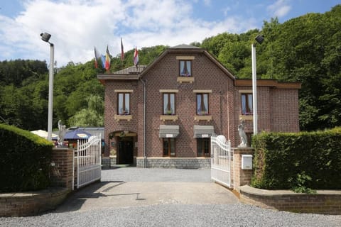 B&B De l'Aisne Bed and Breakfast in Wallonia, Belgium