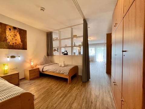 Bed, Bedroom, wardrobe