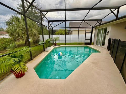 Pool view, Swimming pool