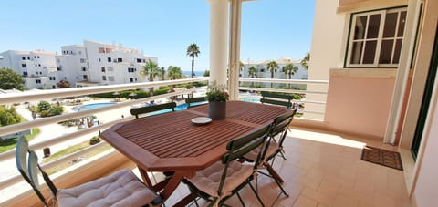 Balcony/Terrace, Pool view, Sea view, Quiet street view