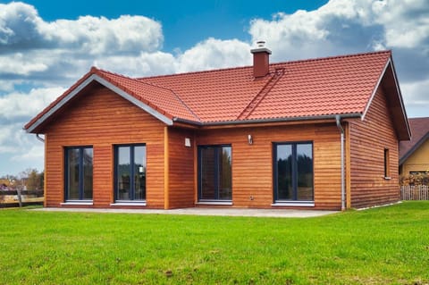 Property building, Facade/entrance, Garden