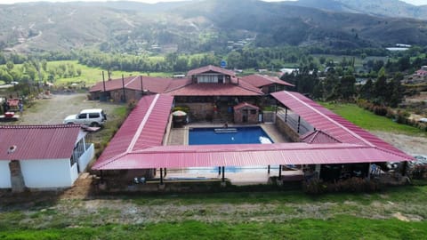 Property building, Natural landscape, Pool view, Parking