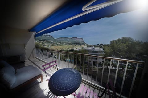 View (from property/room), Balcony/Terrace