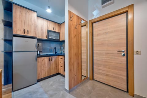 Kitchen or kitchenette, Communal kitchen