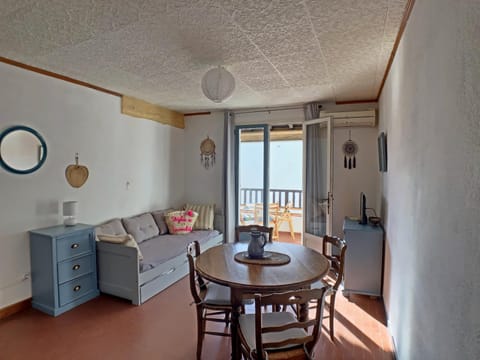 Réf 12 : Appartement 4 pers Les Impériaux II n°9 Apartment in Saintes-Maries-de-la-Mer
