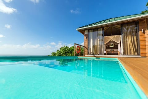 Bedroom, Swimming pool