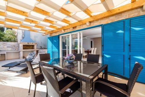 Patio, BBQ facilities, Balcony/Terrace, Dining area