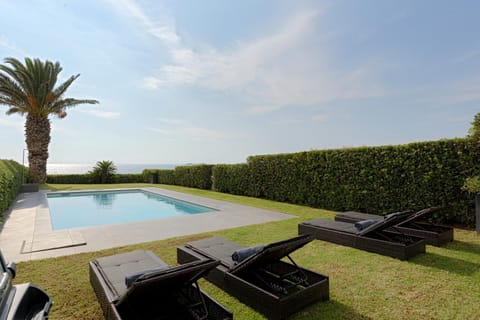 Garden, Swimming pool