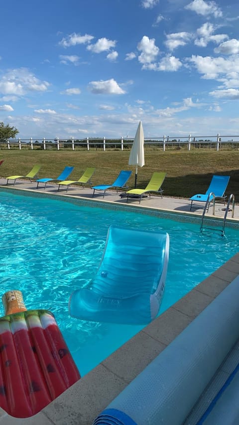 Pool view, Swimming pool