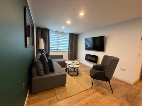 GRAPHITE APARTMENTS Apartment in Inverness