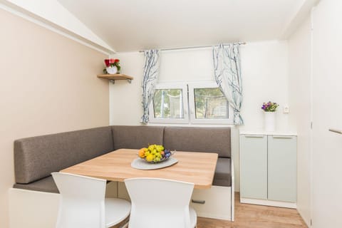 Living room, Other, Seating area, Dining area