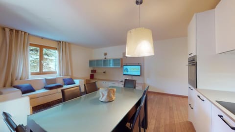 Chesa Seraina Abitaziun Seraina 1 - White - Madulain Apartment in Canton of Grisons