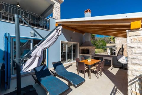 Patio, Balcony/Terrace