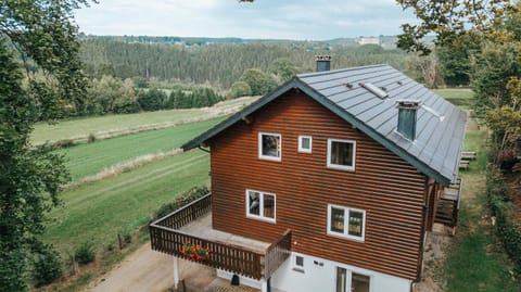 Le Milan Royal 26 pers, Malmedy, Balnéo, vue, calme Chalet in Wallonia, Belgium