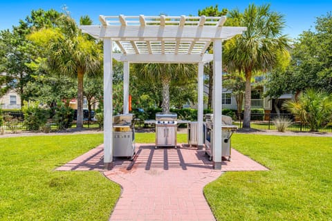 1600 Long Grove House in Mount Pleasant