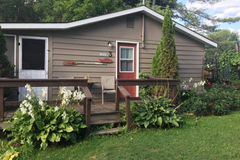 Redfish Cottages House in Leeds Thousand Islands