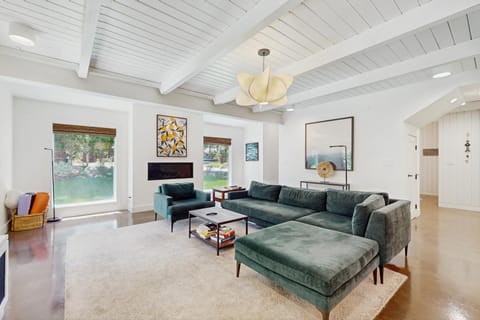 Bearing Drive Escape House in Tahoe City