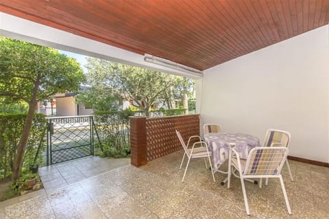 Balcony/Terrace, Garden view